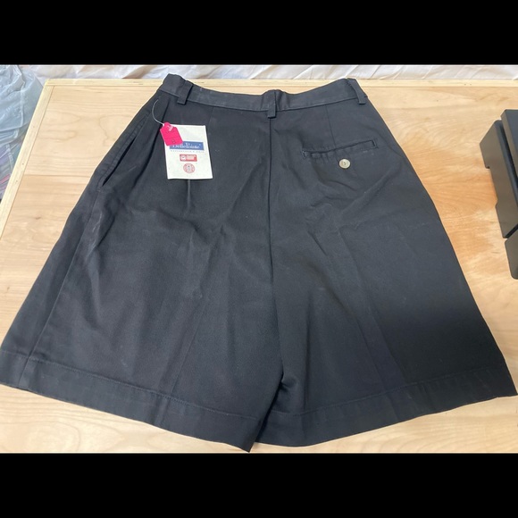 BellePointe Black Pleated Front Clemson University Shorts Women’s Size 8 - Picture 3 of 8